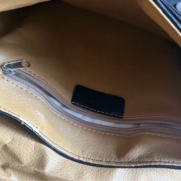 Genuine Leather Made in Italy Messenger Bag